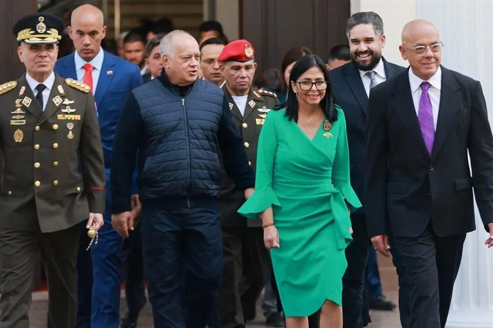 Libera Delcy Rodríguez presos políticos tras la presión de EU