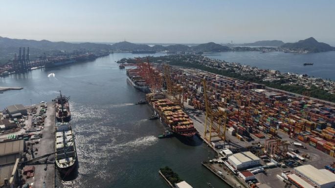 Canadá ya negocia con China