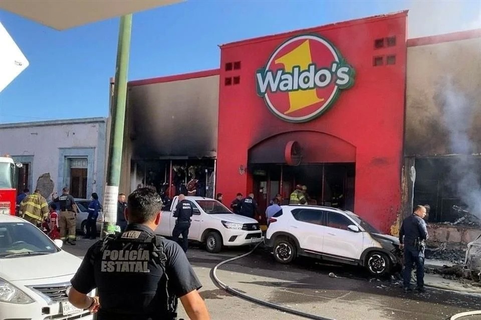 Imputan a 8 y a tienda por incendio en Hermosillo