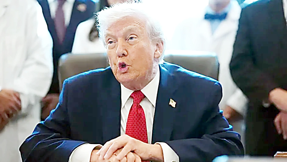 Amenaza Trump con aranceles a quienes rechacen la anexión de Groenlandia