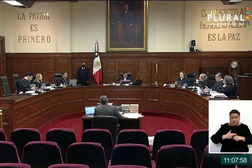 Valida Corte ‘regalazo’ de AMLO a normalistas