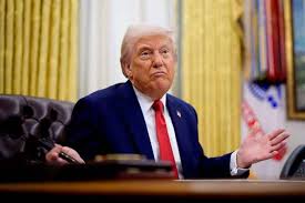 Mantiene Trump aprobación