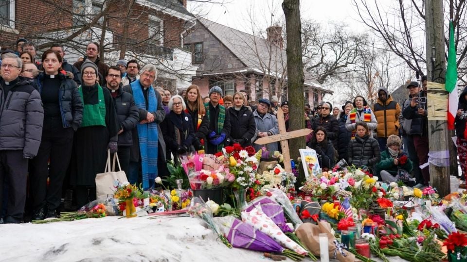 Detienen a ocho en protestas tras el asesinato de mujer por el ICE