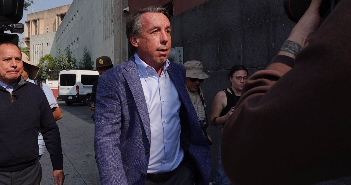 Vende Emilio Azcárraga Jean parte de acciones de Televisa