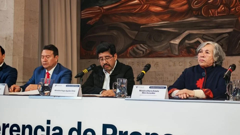 Justifica Hugo Aguilar la renovación de camionetas