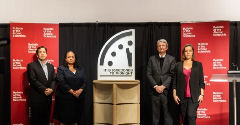 Adelantan más que nunca el Reloj del Juicio Final
