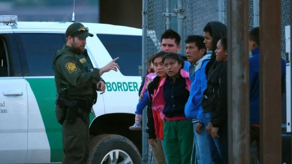 Deporta EU 21 mil mexicanos en el primer año de Trump