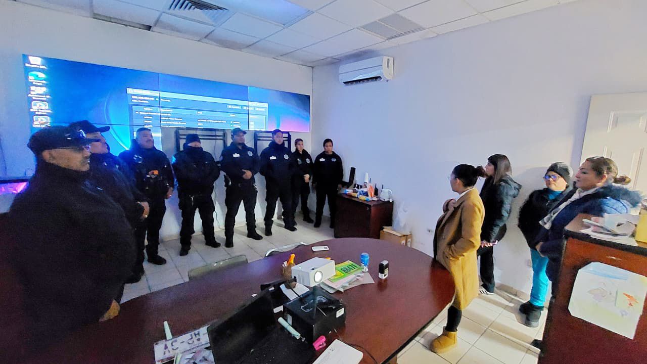 Sensibiliza Leija a Policía Municipal