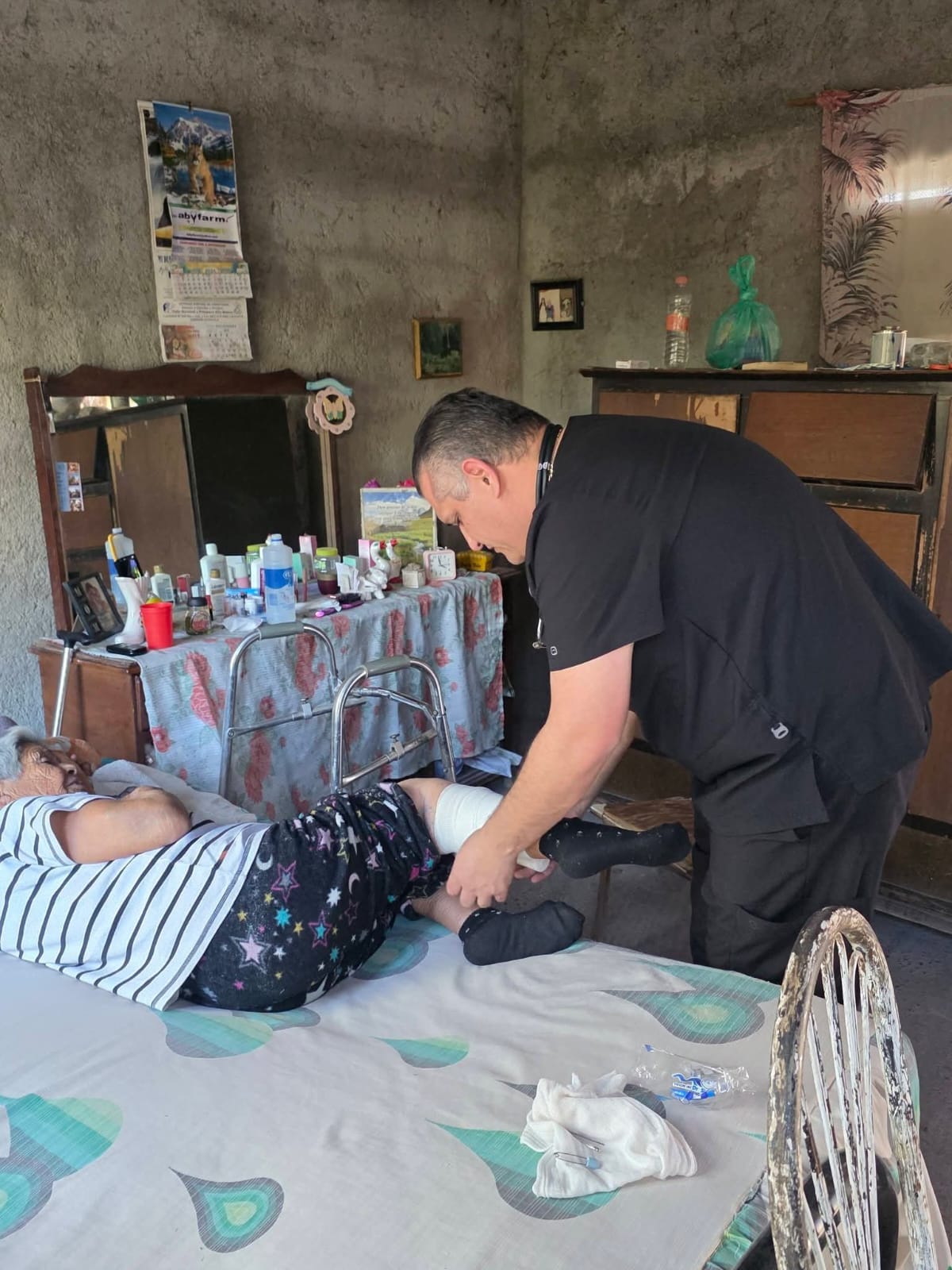 Tras ser atropellada; piden apoyo para doña Mariquita