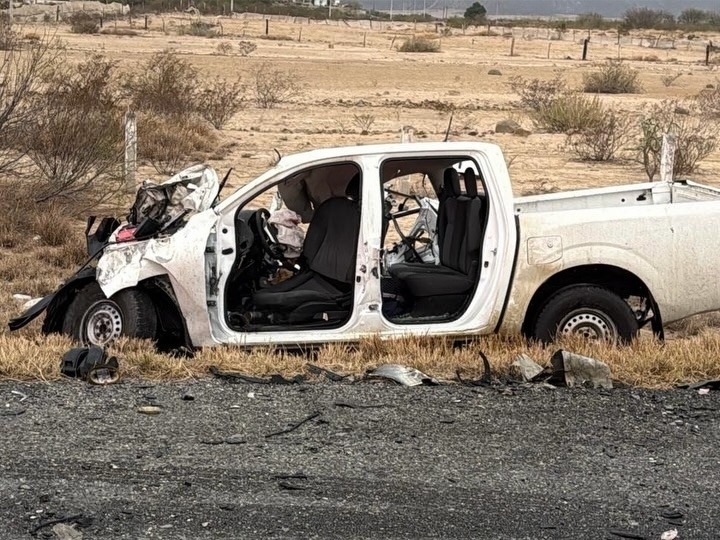 Choque frontal deja un muerto y un prensado