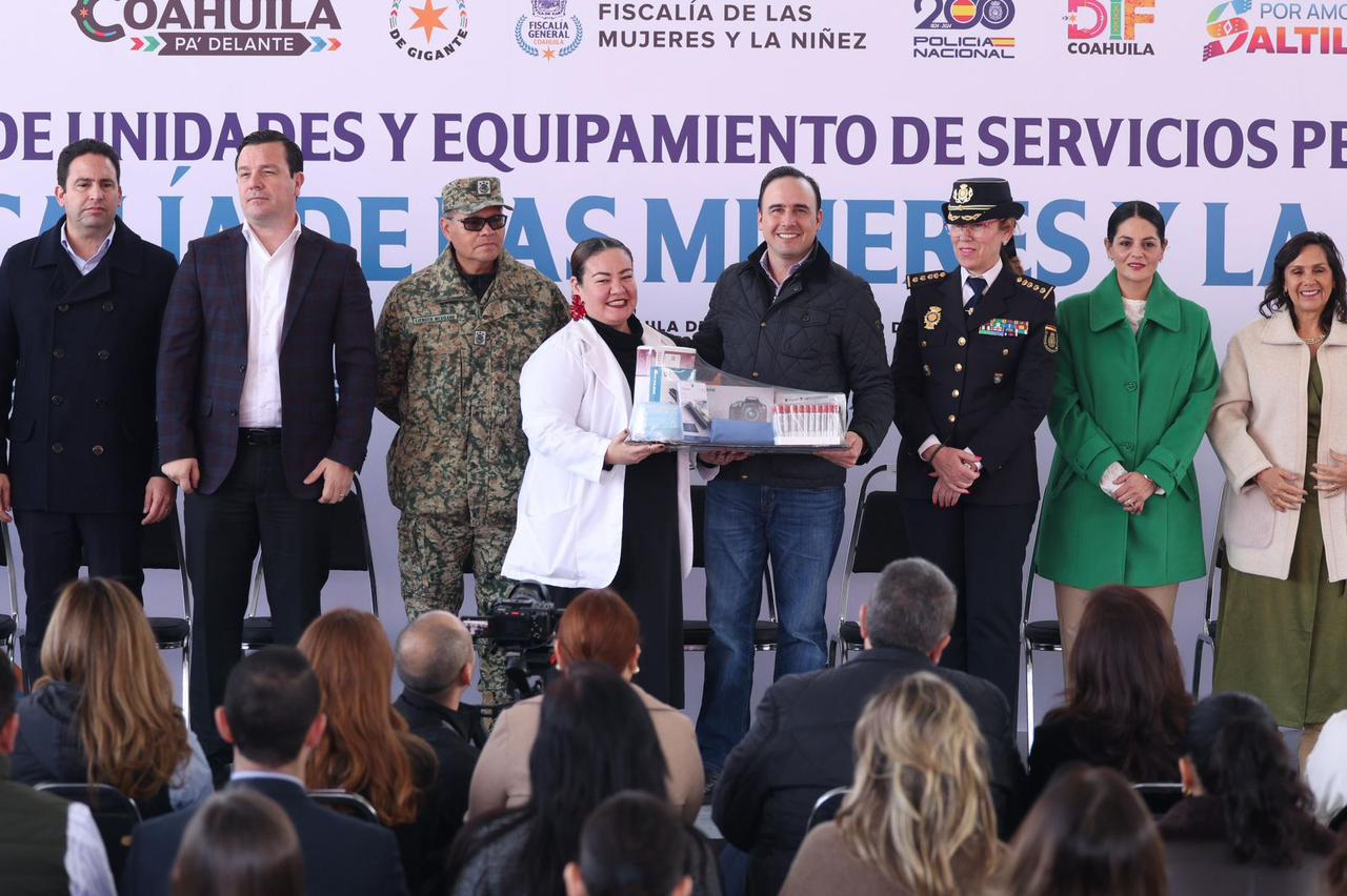Reitera Manolo compromiso con las mujeres y la niñez de Coahuila
