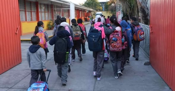 Recorren horario escolar en Parras
