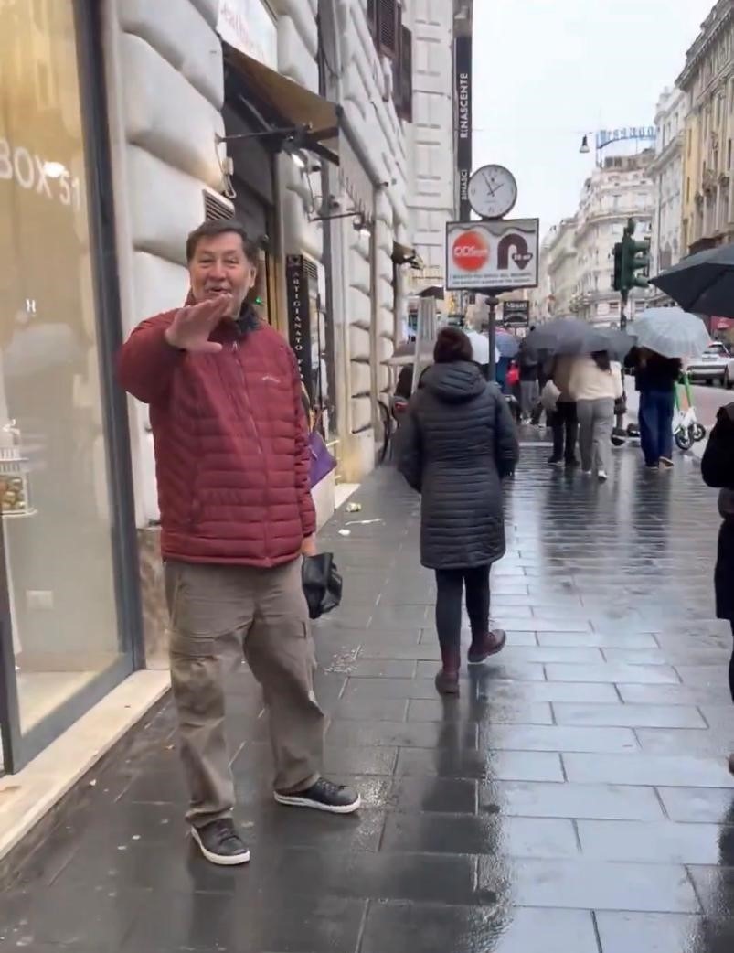 Tras dar respaldo al narco dictador Maduro, Noroña es visto en Roma