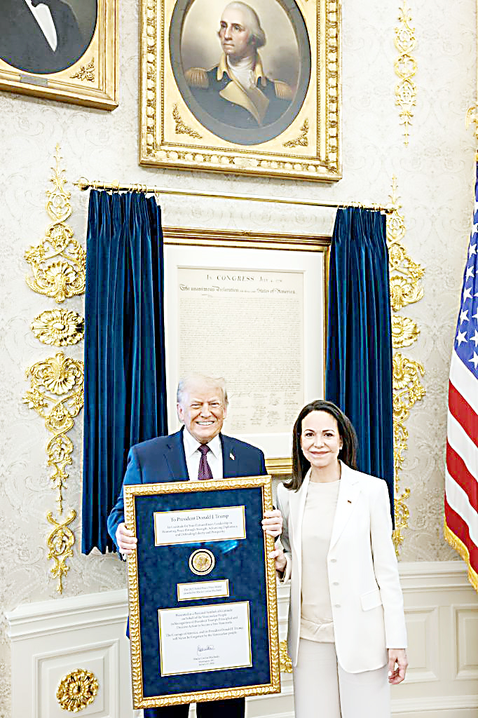 TIENE TRUMP, POR FIN, SU NOBEL