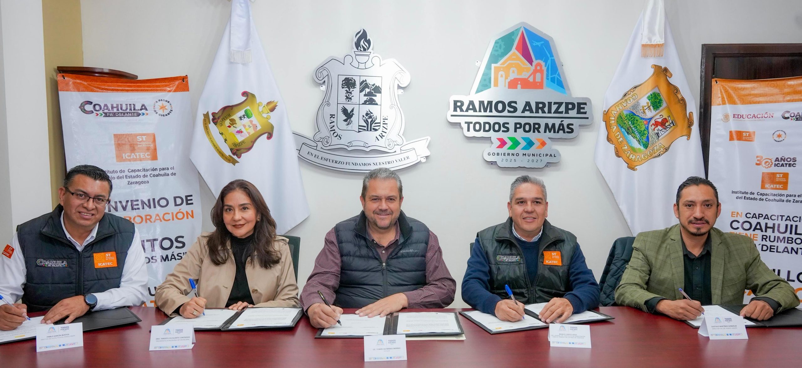 Acuerda Ramos más cursos con el ICATEC