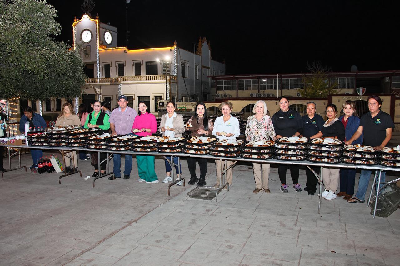 Mega Rosca de Reyes une a familias de Sabinas