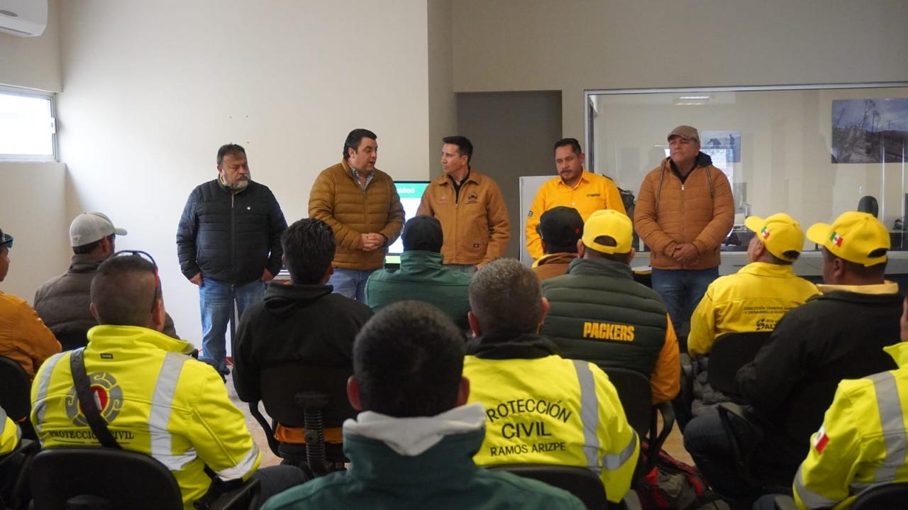 Toman brigadistas de Saltillo curso sobre incendio forestal