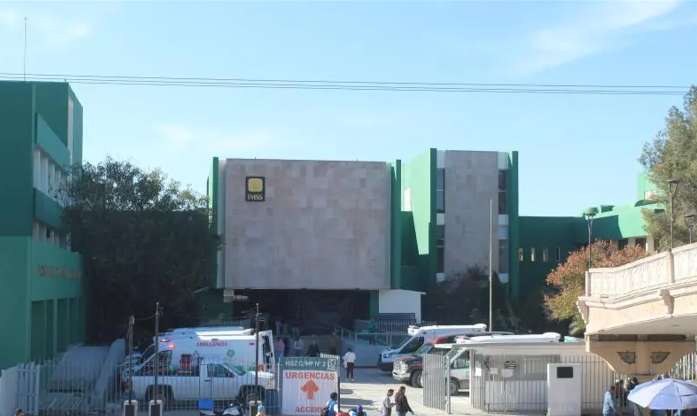 Escapa jovencito por la puerta equivocada