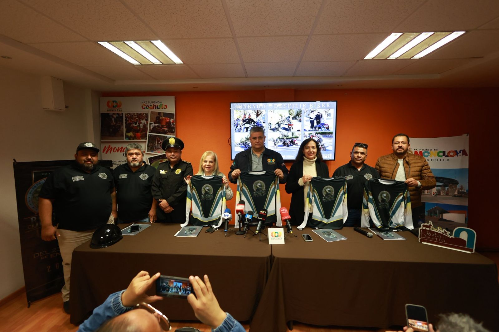 Invitan a bendición de cascos en Parras