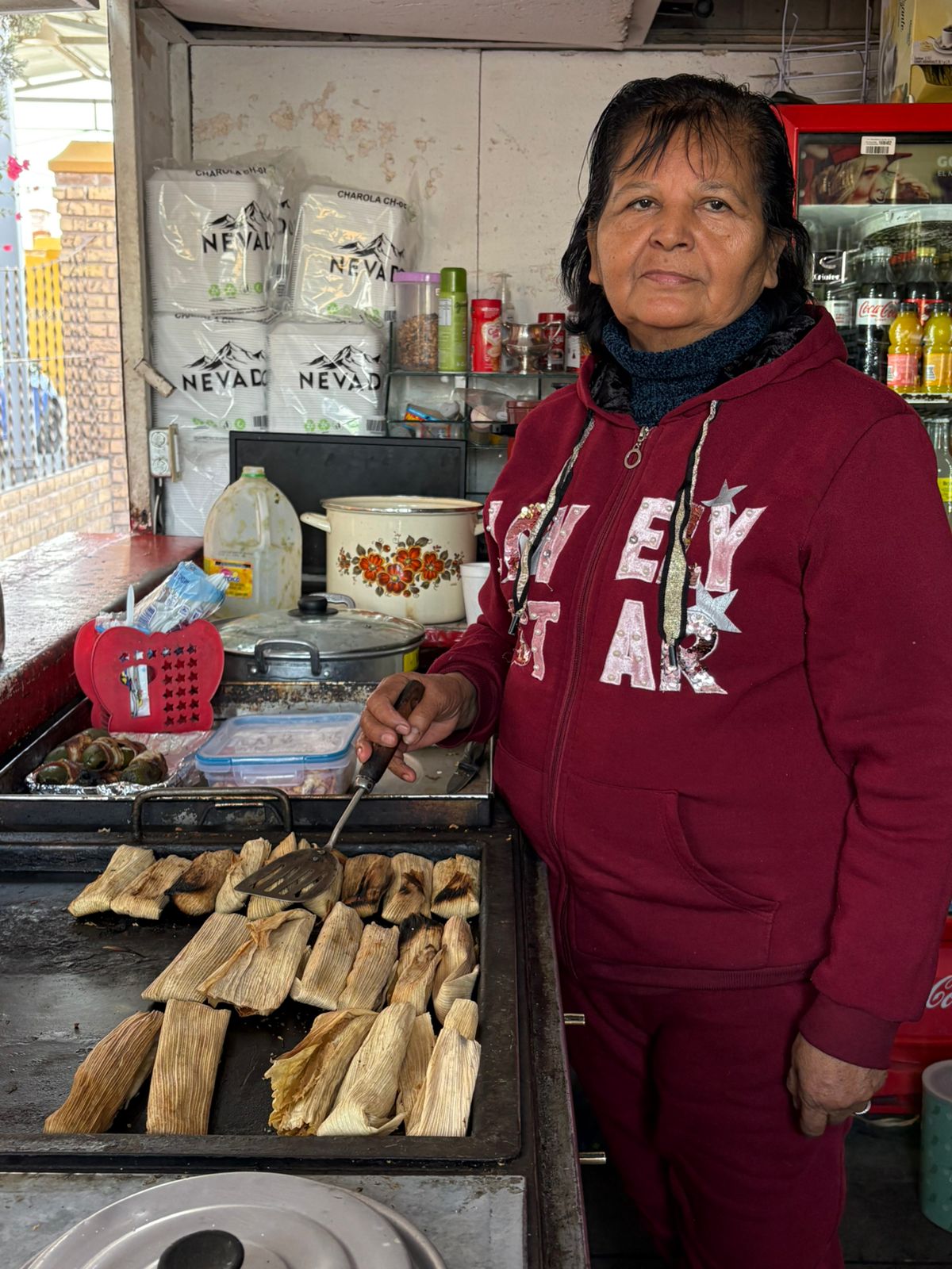 Alistará doña Mary 70 kilos de tamales