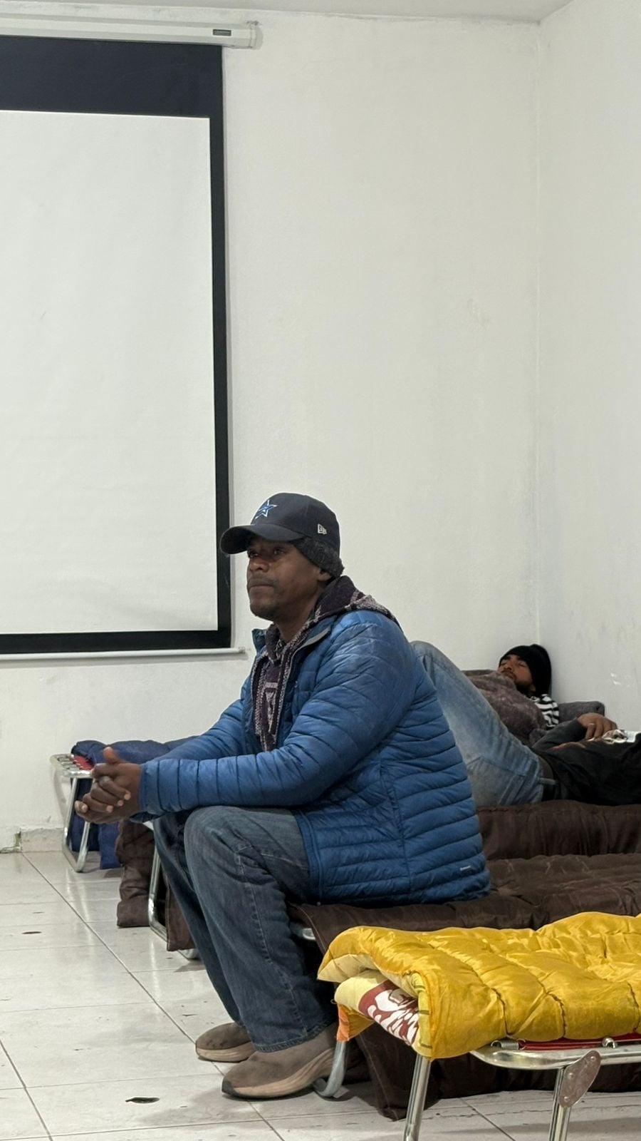 Monclova refugia del frío a migrantes latinoamericanos