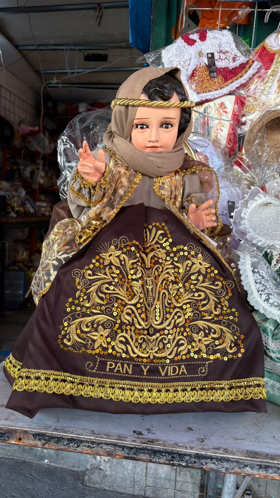 Se prepara el comercio para Día de Candelaria