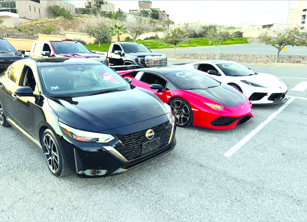 Gana monclovense «Lambo» y Corvette