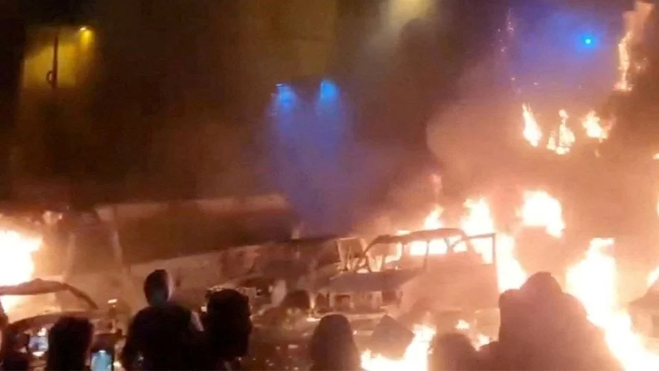 Se cumplen 13 días de protestas en Irán entre manifestaciones y un llamado a la intervención extranjera