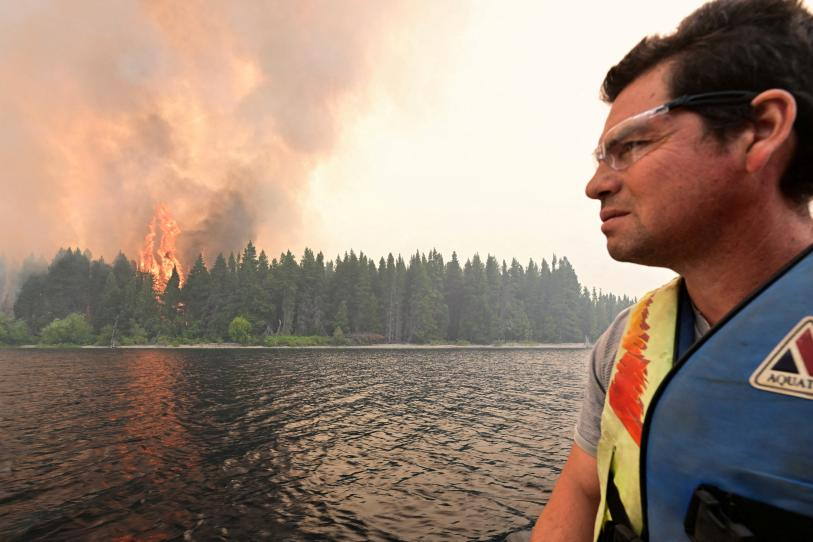 Incendio forestal en la Patagonia argentina supera 5 mil 500 hectáreas; obliga evacuaciones