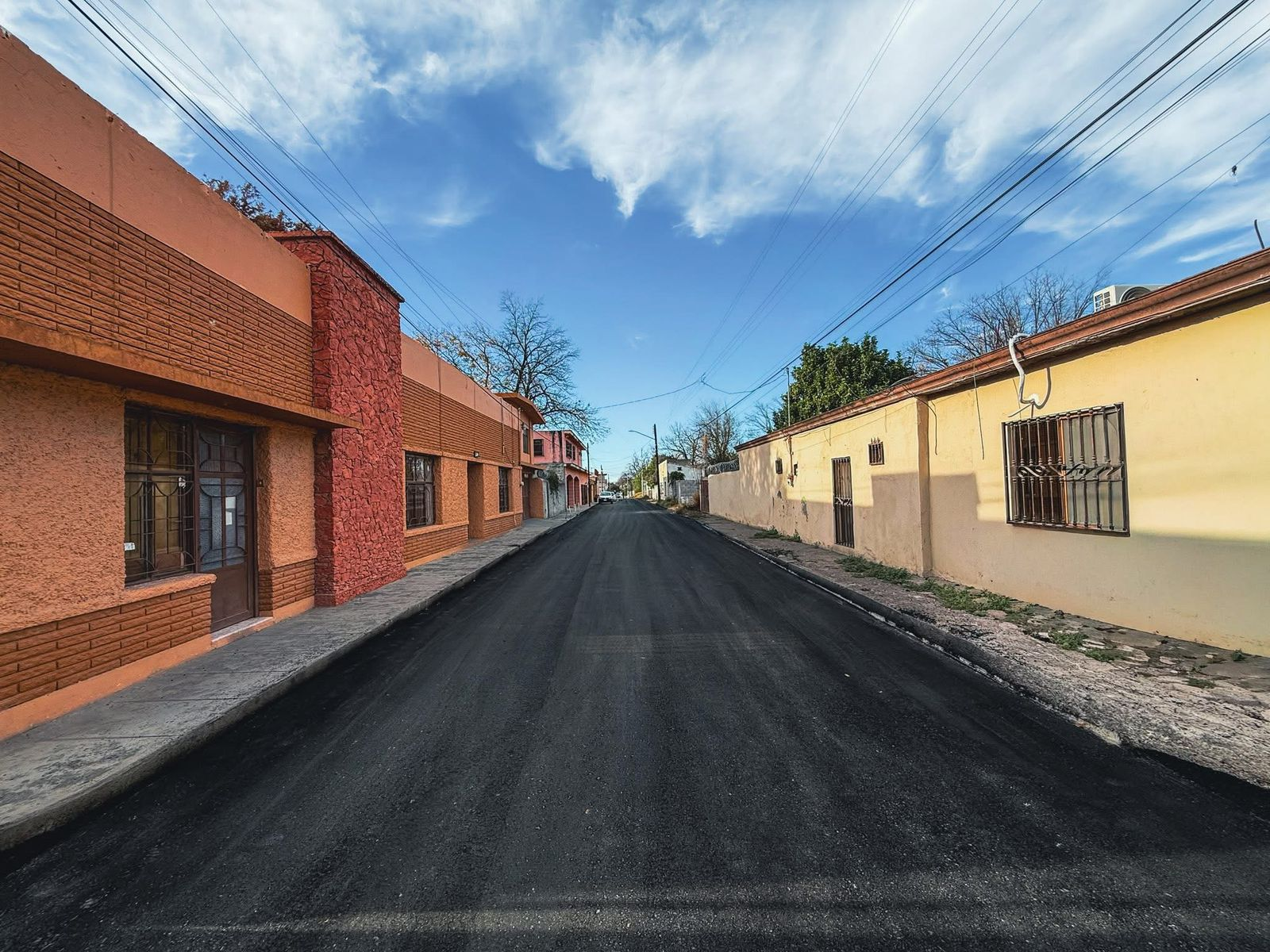 Entrega Laura Jiménez Gutiérrez pavimentación en la calle Elizardo Gutiérrez