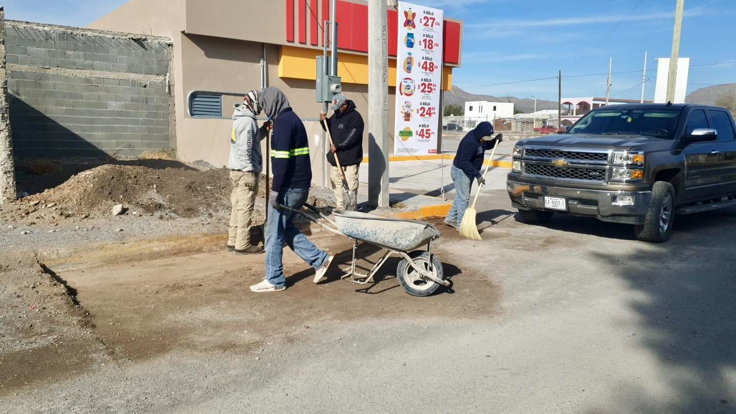 INTENSIFICAN LIMPIEZA Y RETIRO DE ESCOMBRO EN LA COLONIA MAGDALENAS