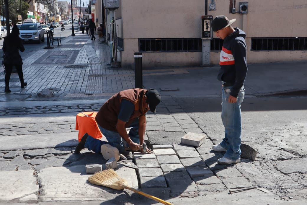 Rehabilita Saltillo tramos de la calle Álvaro Obregón