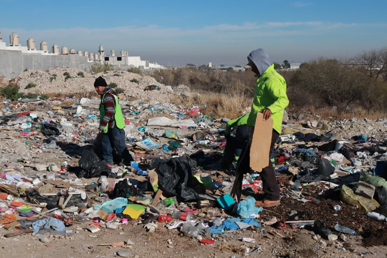 Atiende Saltillo reportes ciudadanos en Valle de los Almendros
