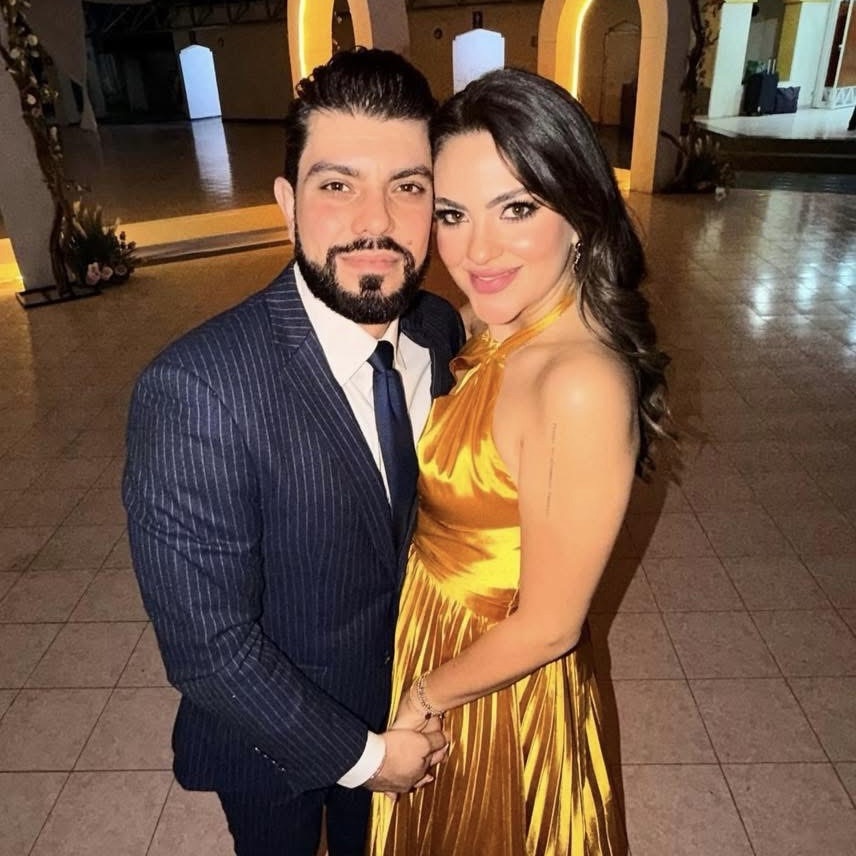 Anuncian boda de Andrea Chávez y empresario joyero