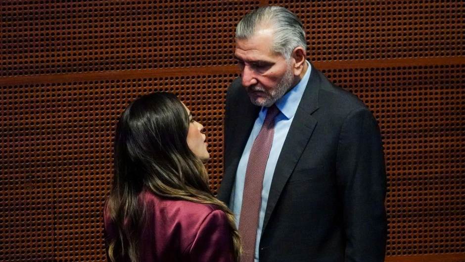 Adán Augusto le aconseja boda pública
