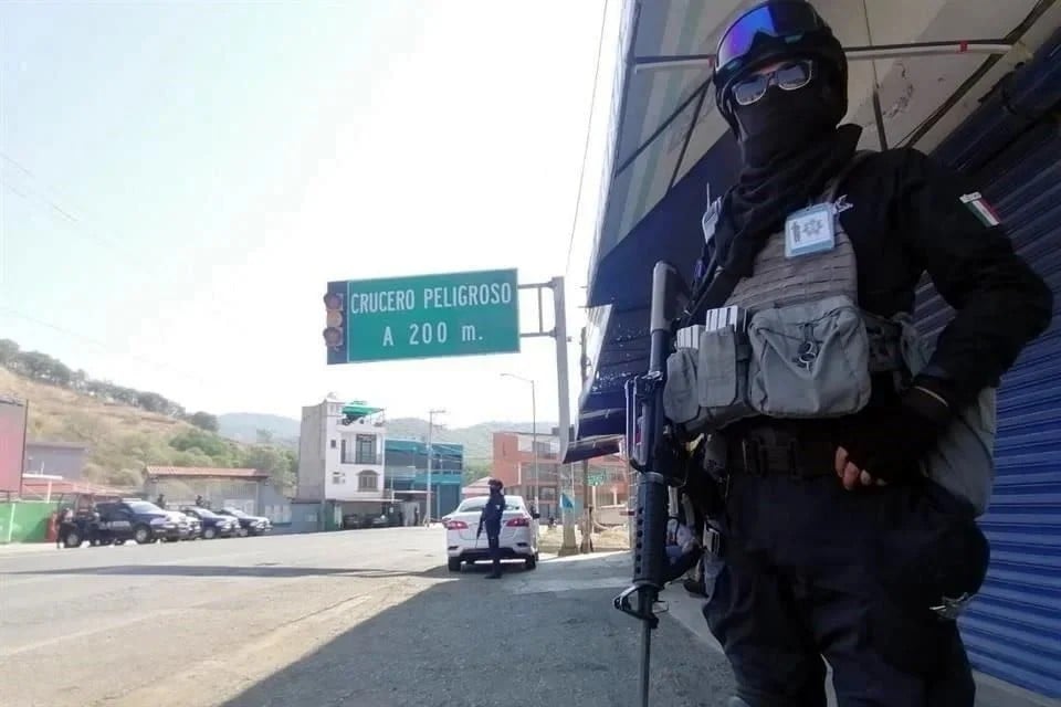 Usan armas del Ejército los policías de 4 estados
