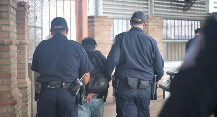 Captura a fugitivo en puente de Eagle Pass