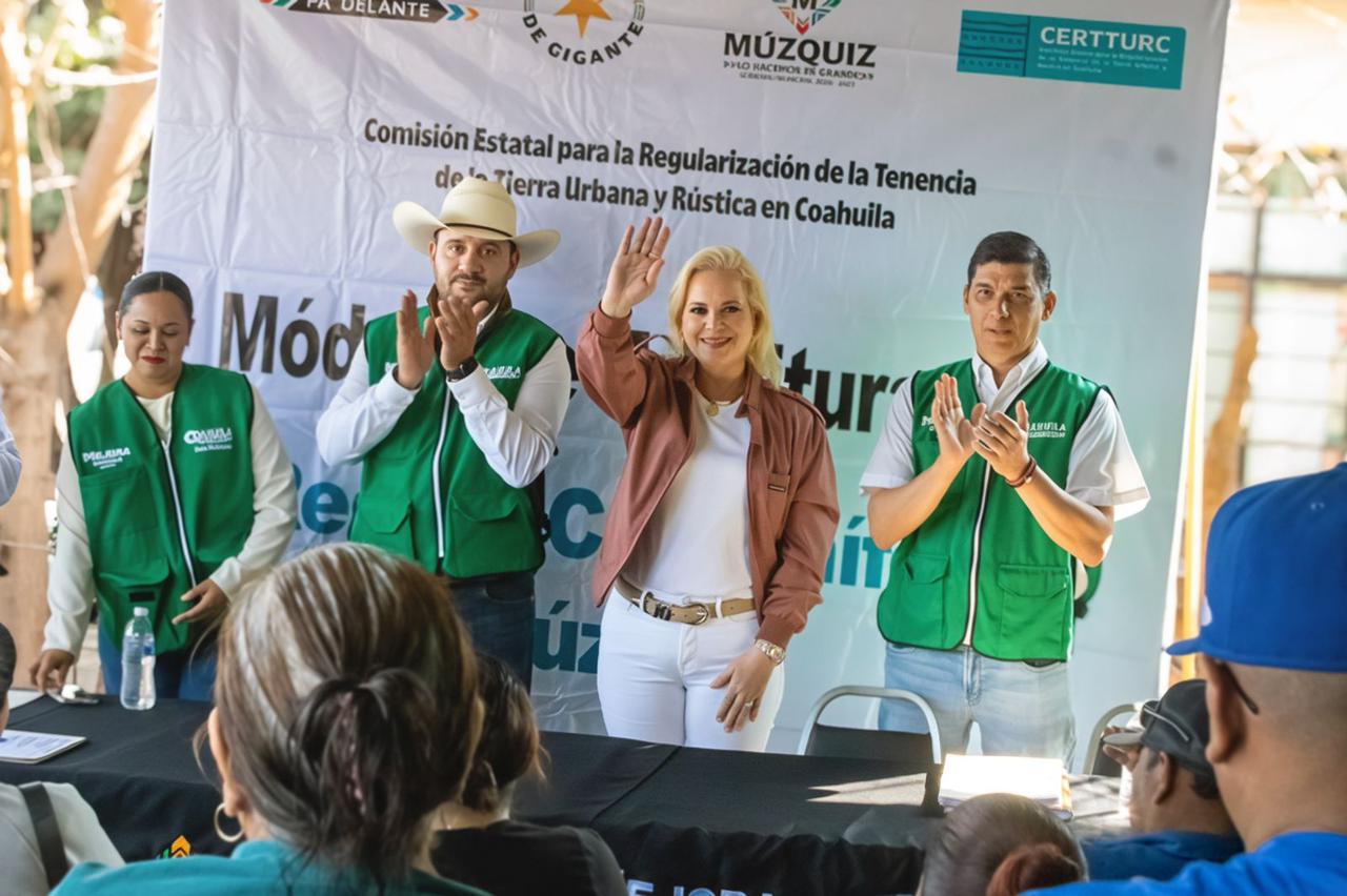 Agiliza Laura Jiménez escrituración en Múzquiz