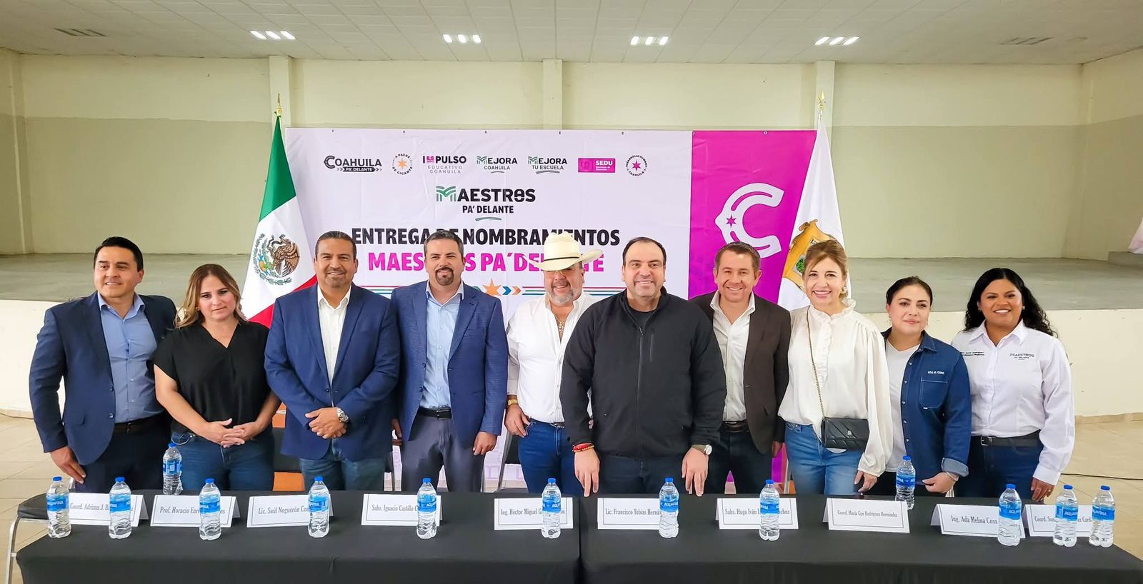  Reconocen al magisterio Con Maestros Pa’ Delante