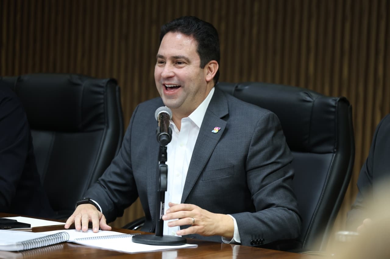 Pide Javier Díaz a regidores seguir trabajando en equipo