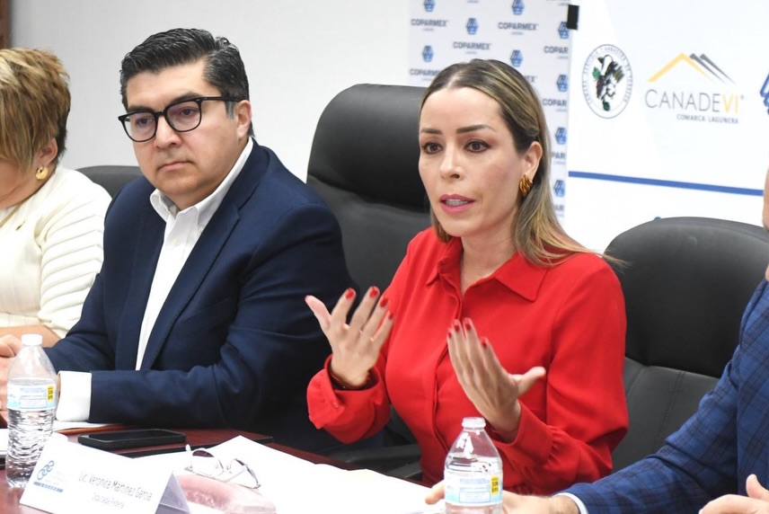 Pide licencia Verónica Martínez en Congreso