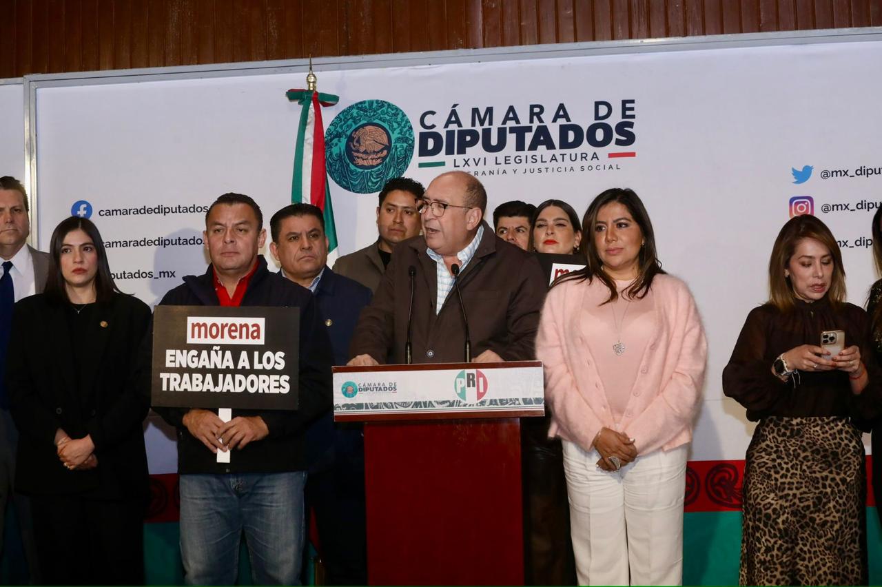 Conferencia de prensa del Grupo Parlamentario del PRI, encabezado por el Diputado Federal y Coordinador Parlamentario del Partido Revolucionario Institucional, Rubén Moreira Valdez, el 18 de febrero de 2026.