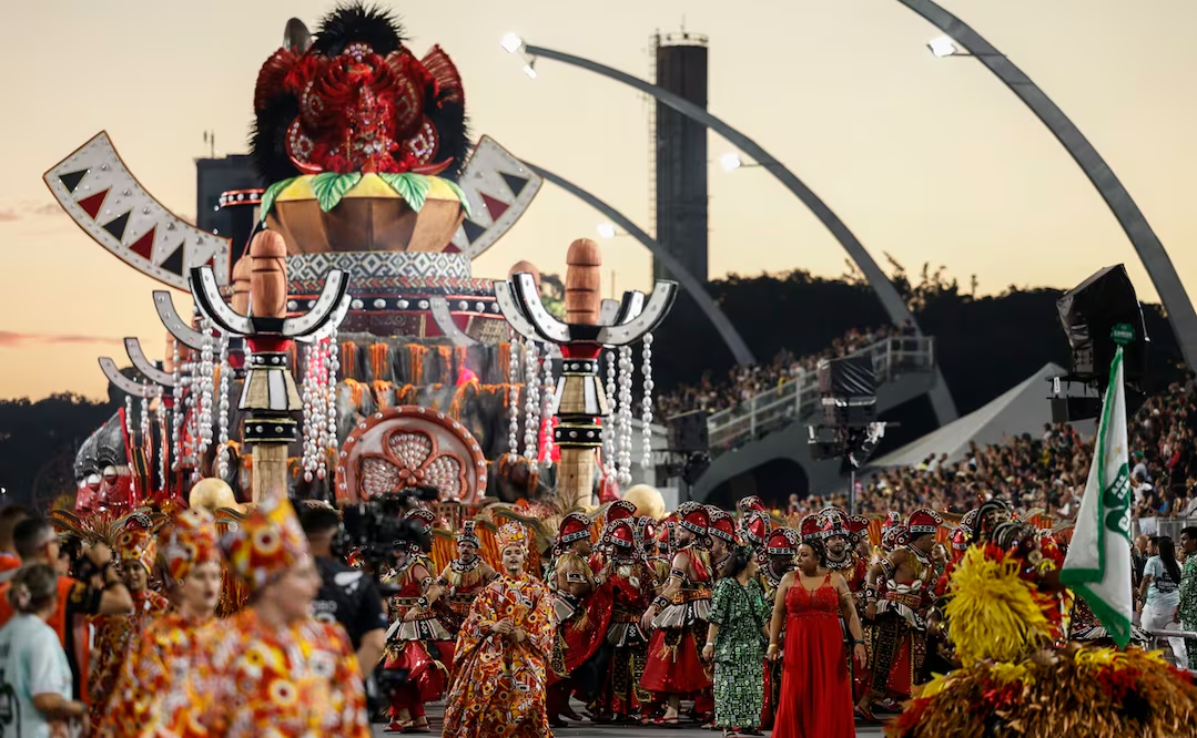 Carnaval de Río: carroza atropella a participantes durante desfile en el Sambódromo; hay al menos dos heridos