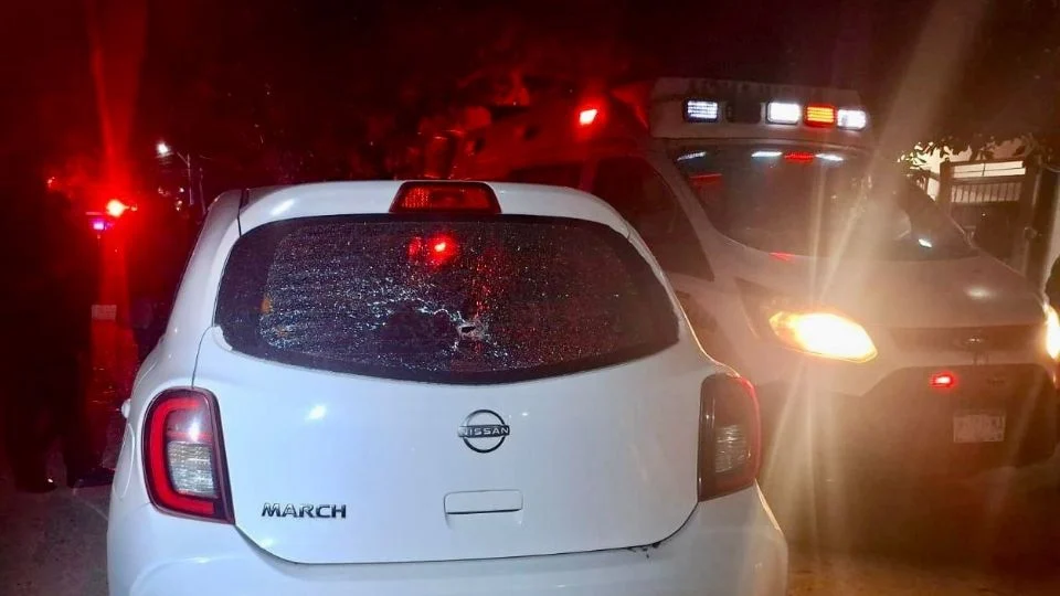 As3sinan a b4lazos a agente del Ministerio Público en Michoacán; su esposo resultó gravemente h3rido
