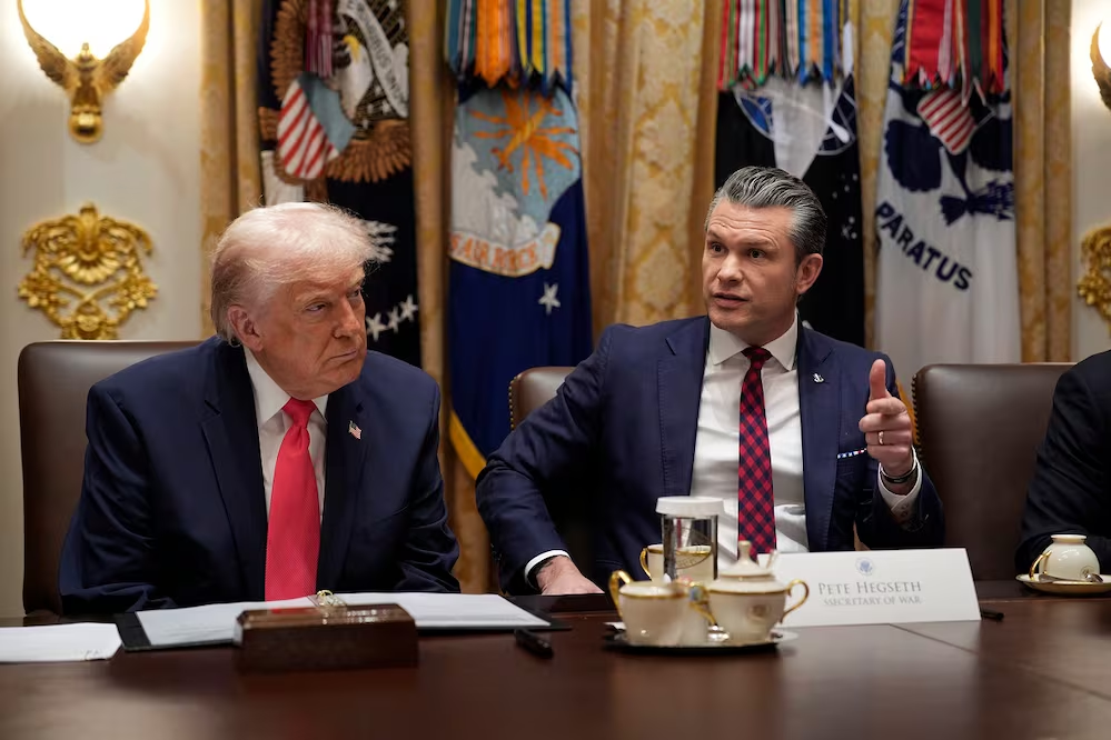Pentágono alerta a Trump sobre riesgos en operación contra Irán; advierte que puede generar múltiples bajas