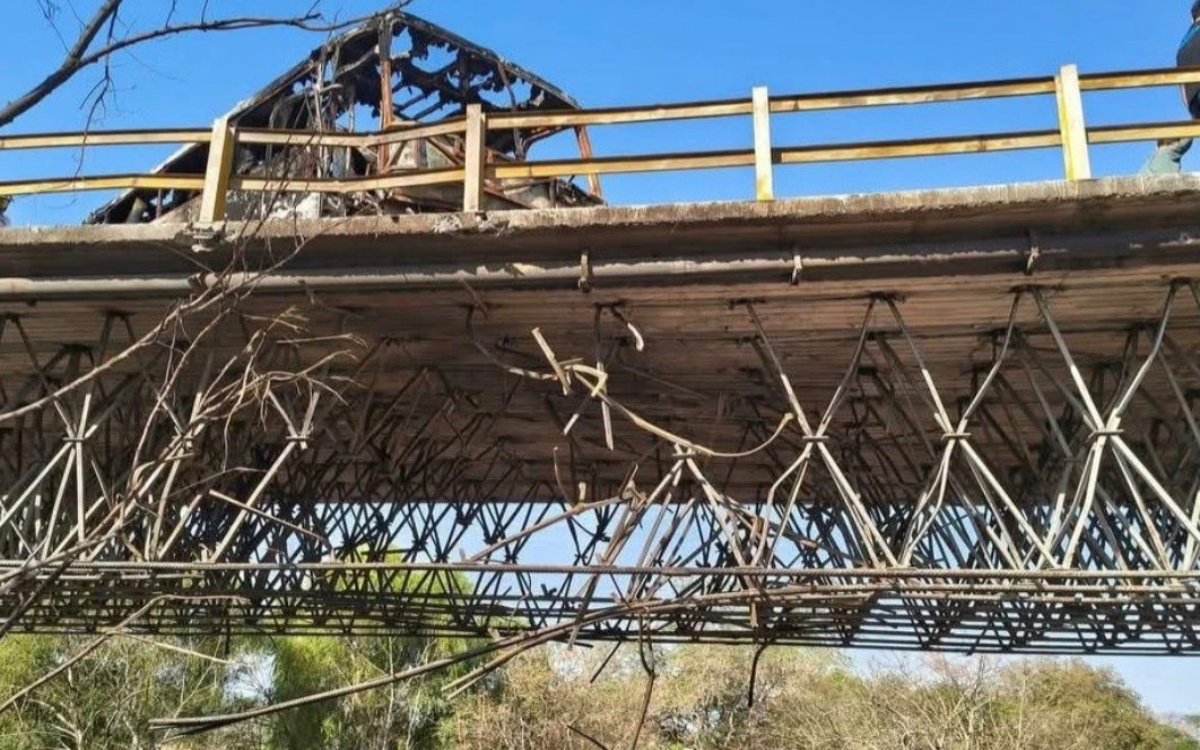 Sic4rios de ‘El Mencho’ y el CJNG quemaron un puente e incomunicaron a 5 mil personas en comunidades de Puerto Vallarta