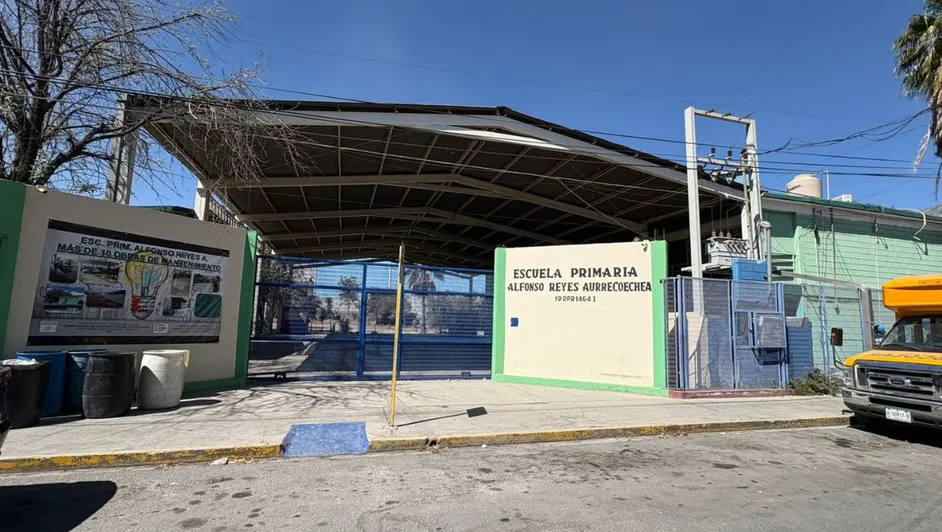 Hieren a men0r de 11 años con arm4 de plástico en escuela en Santa Catarina