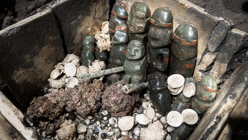 Hallan nuevas figuras ceremoniales de la mayor ofrenda del Templo Mayor: “Fue una logística colosal”