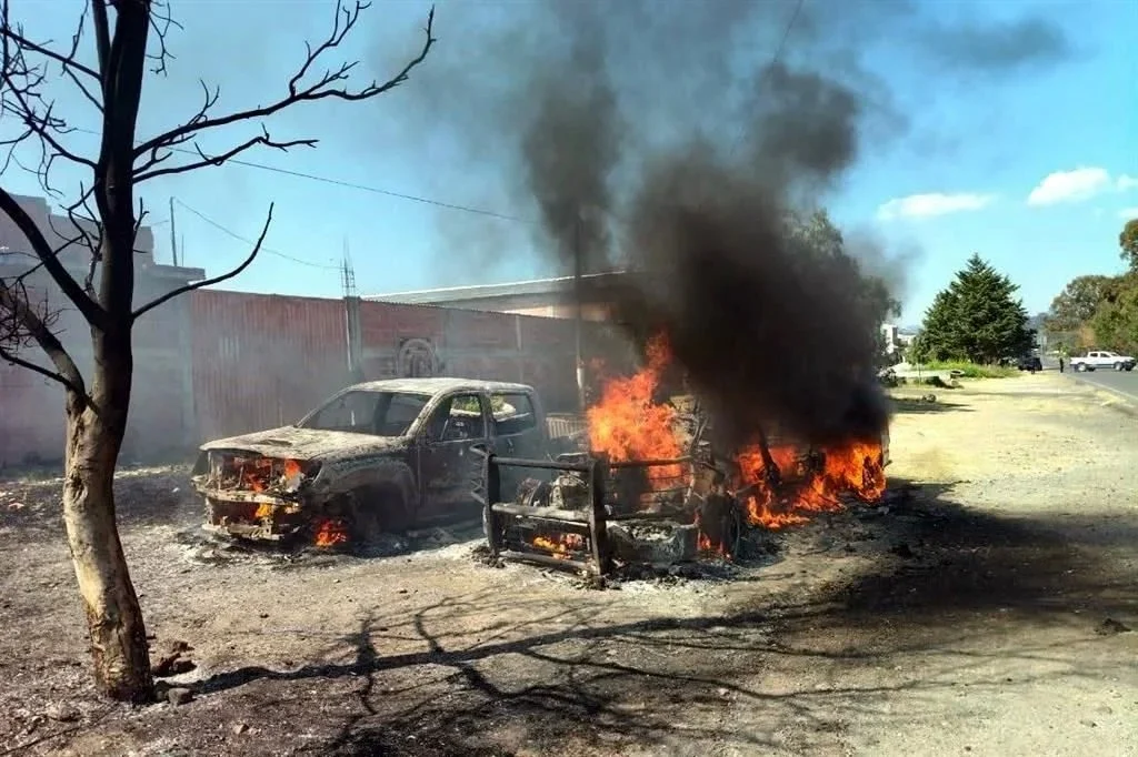 Deja tiroteo dos muertos y tres agentes heridos en Michoacán