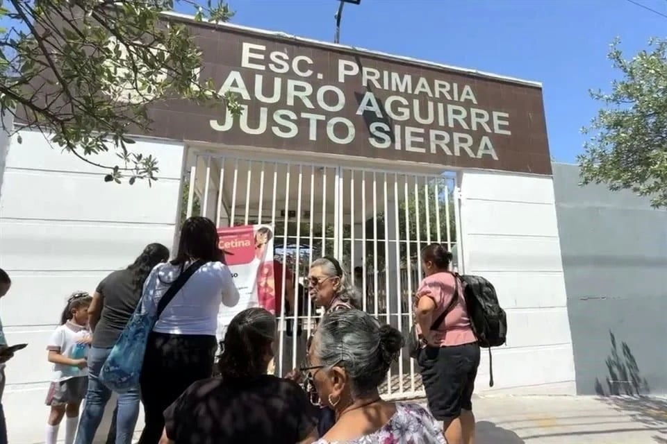 … Y en Reynosa evacuan escuela por supuestas amenazas a maestros